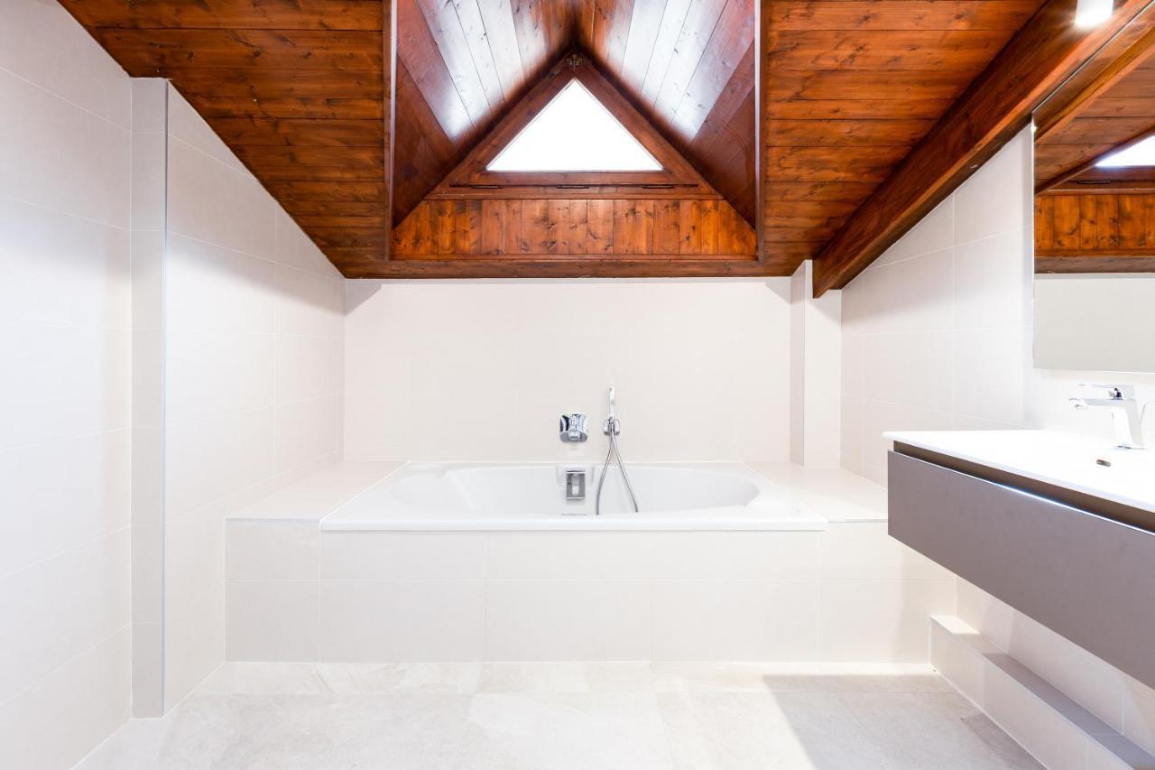 Chalet Les Praz - 280Sqm - Sauna Cinema Fitness - 5 Bedrooms In Heart Of Les Praz - By Cozee Rentals 霞慕尼 外观 照片